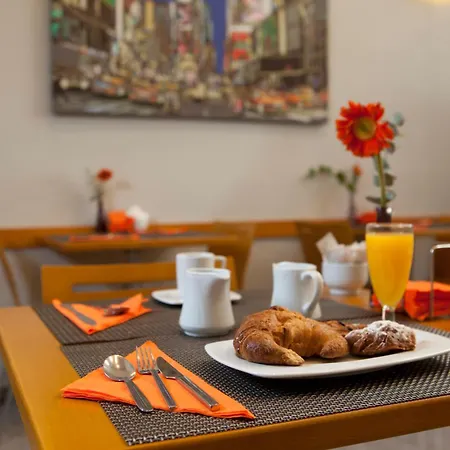 Ξενοδοχείο La Estacion 3*